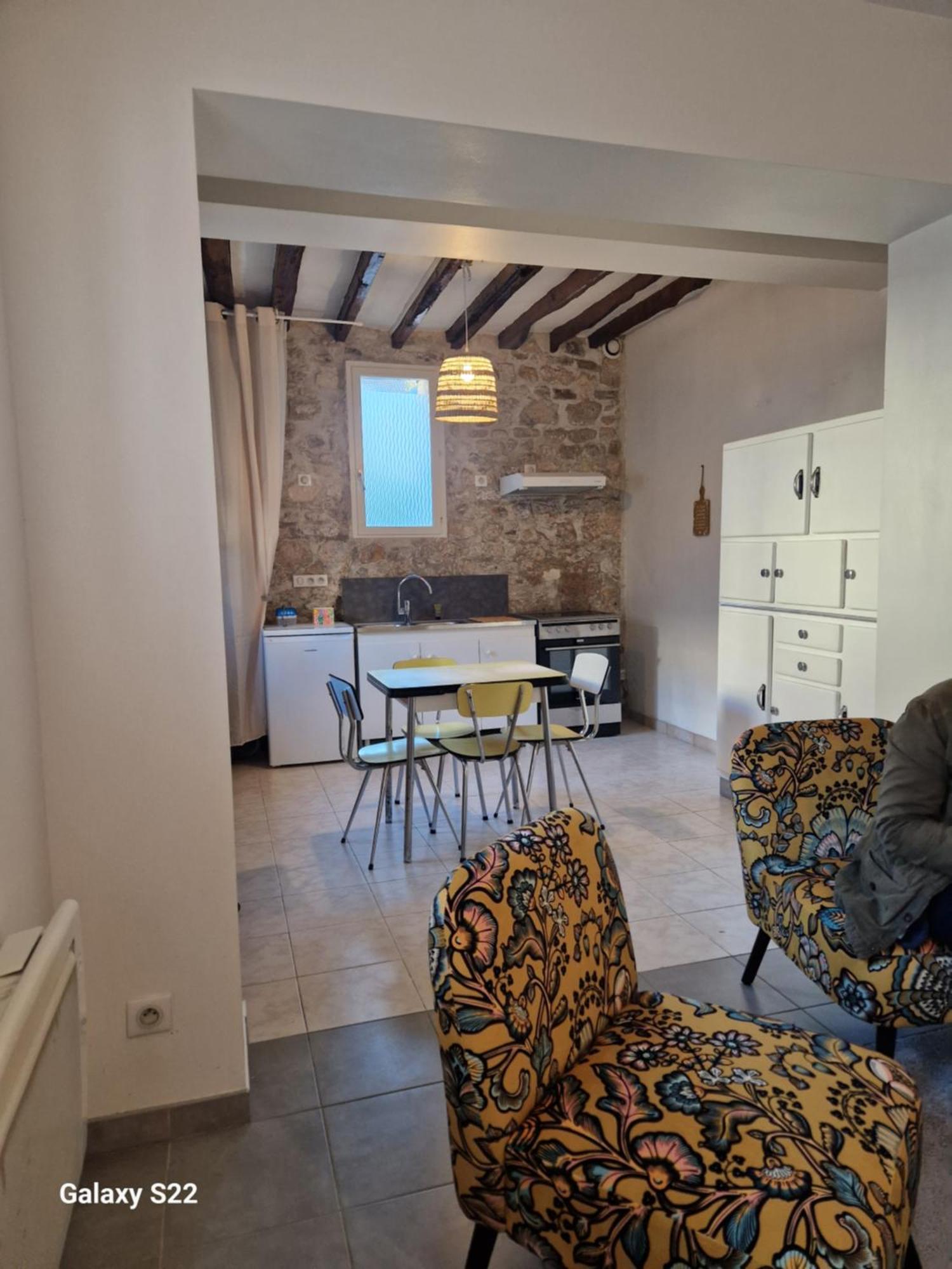 Duplex En Centre Ville Вилле-Котре Экстерьер фото